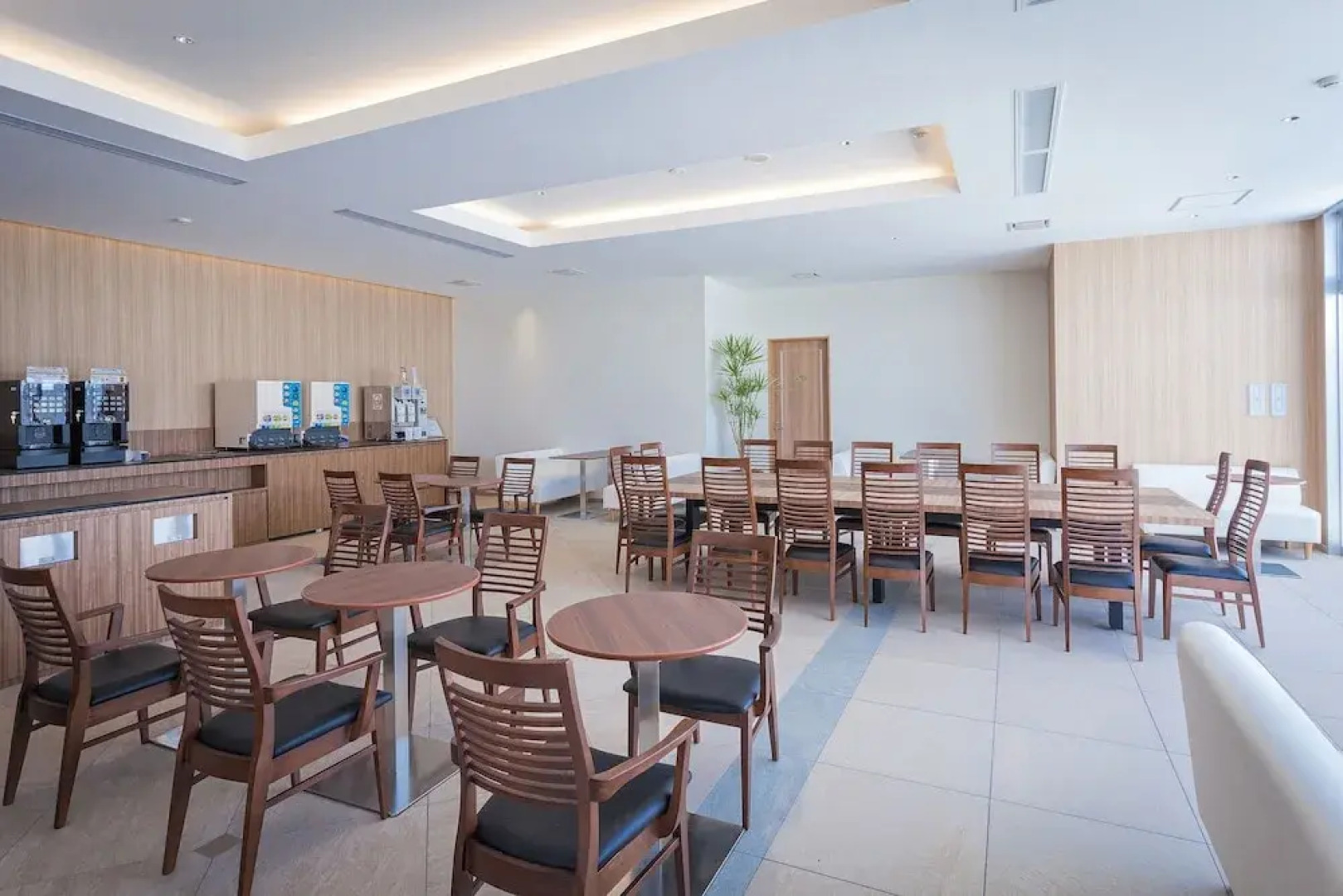 Kariyushi LCH Resort