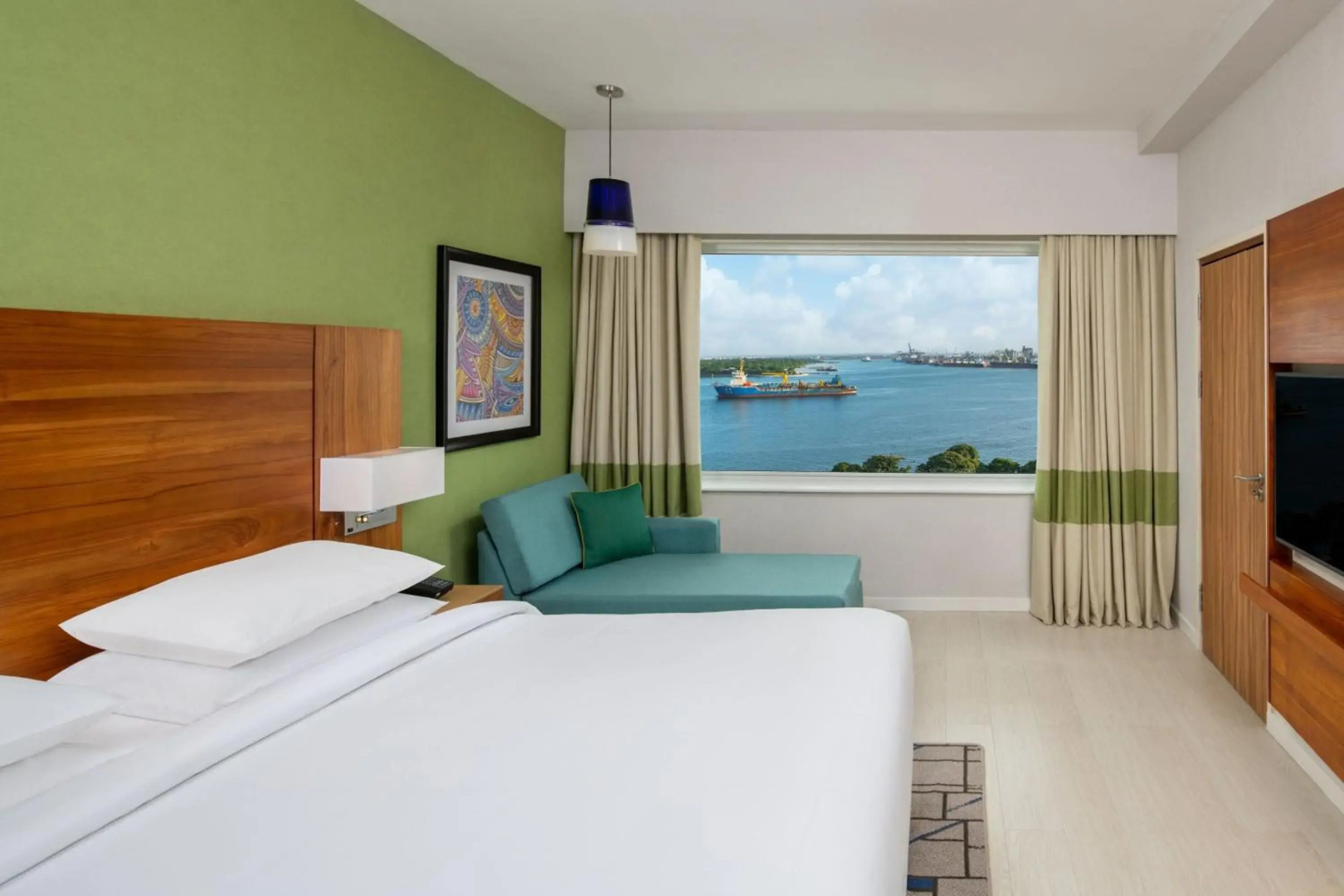 Отель Four Points by Sheraton Dar es Salaam New Africa