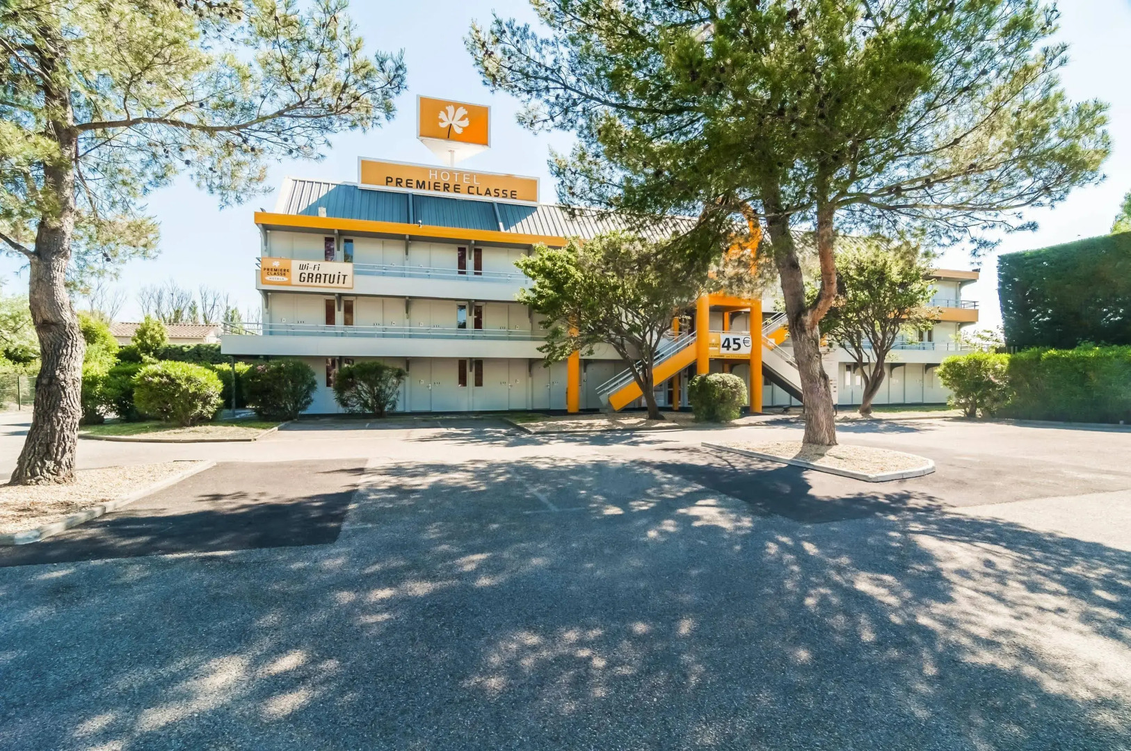 Premiere Classe Orange