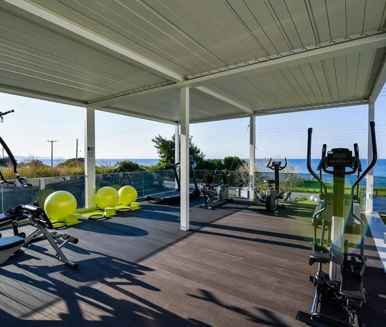 Crystal villas & suites