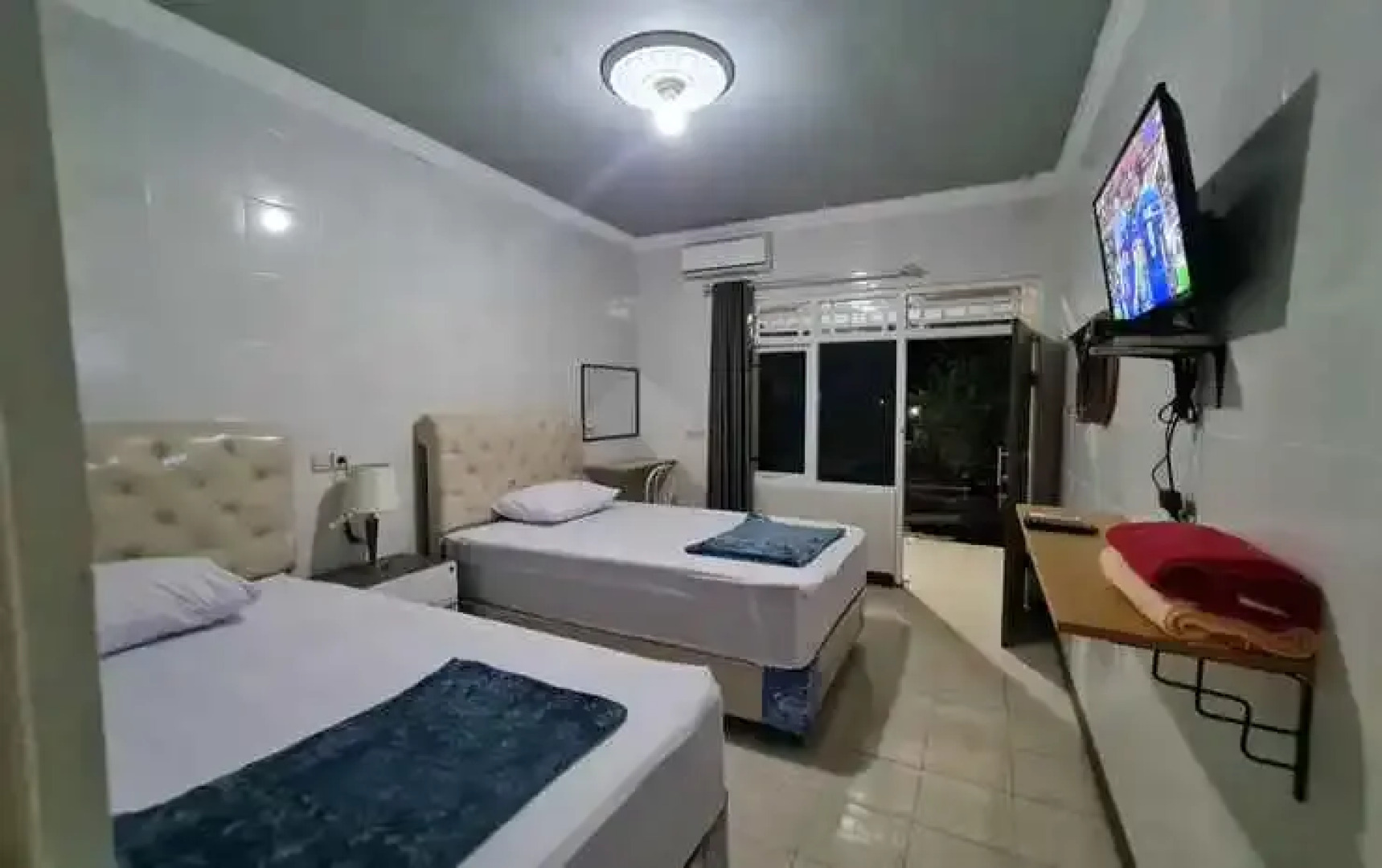 Hotel Dan Restoran Budi INN 1