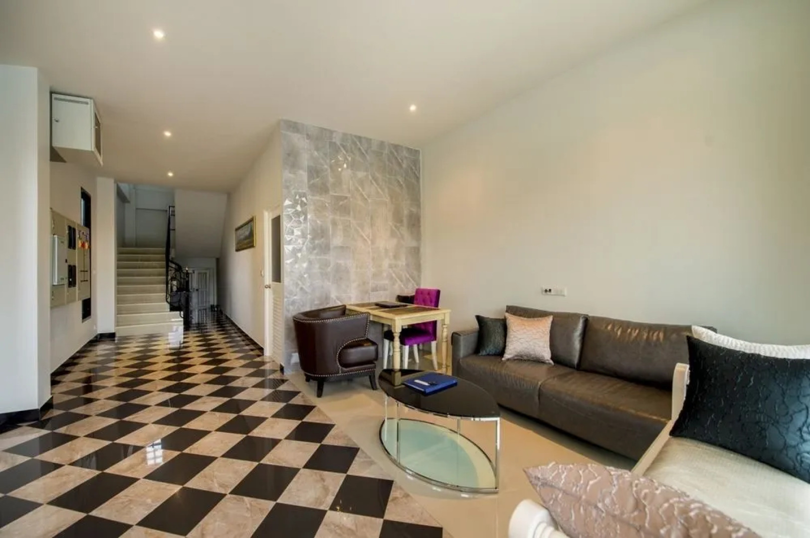 Klong Muang Beach Apartment