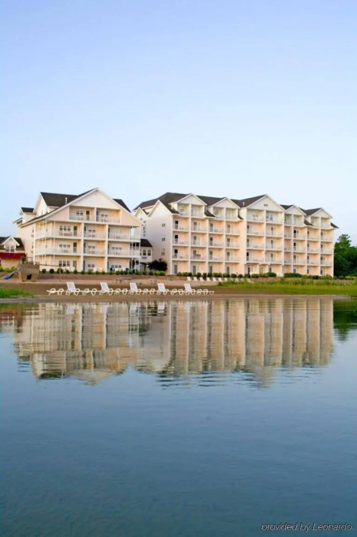 Cherry Tree Inn and Suites