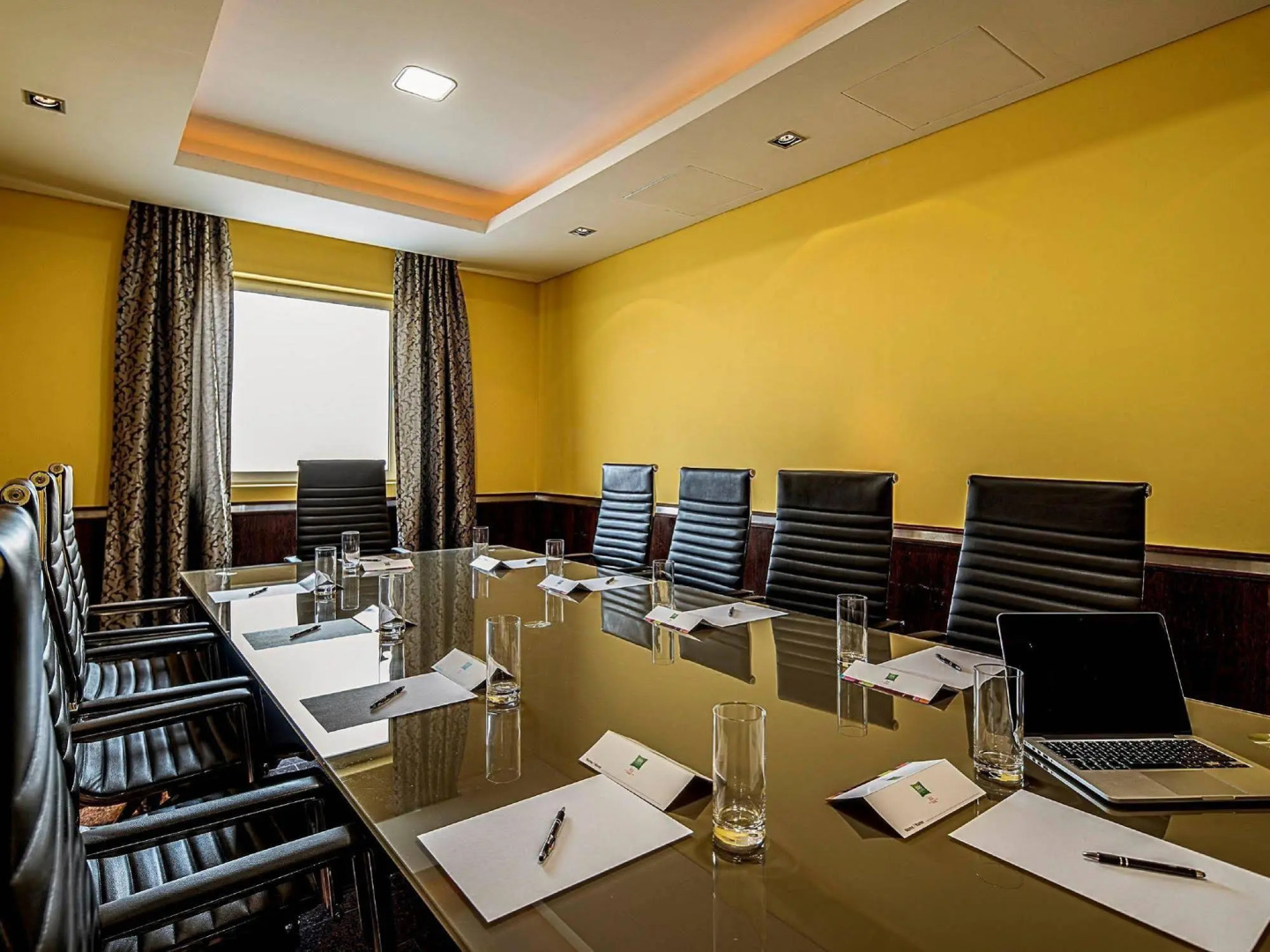 iu Hotel Luanda Talatona