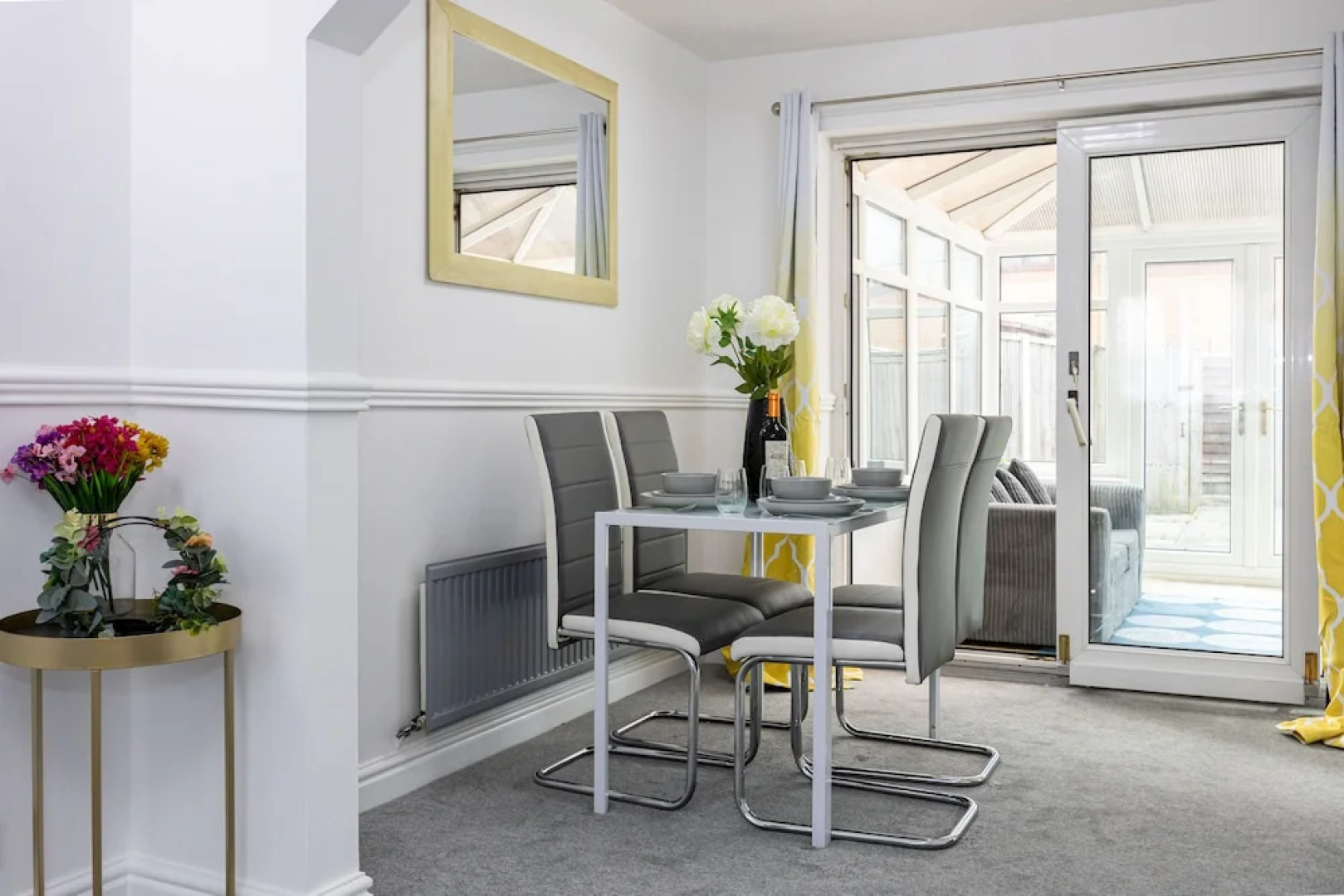 Captivating 3-bed House in Blackburn