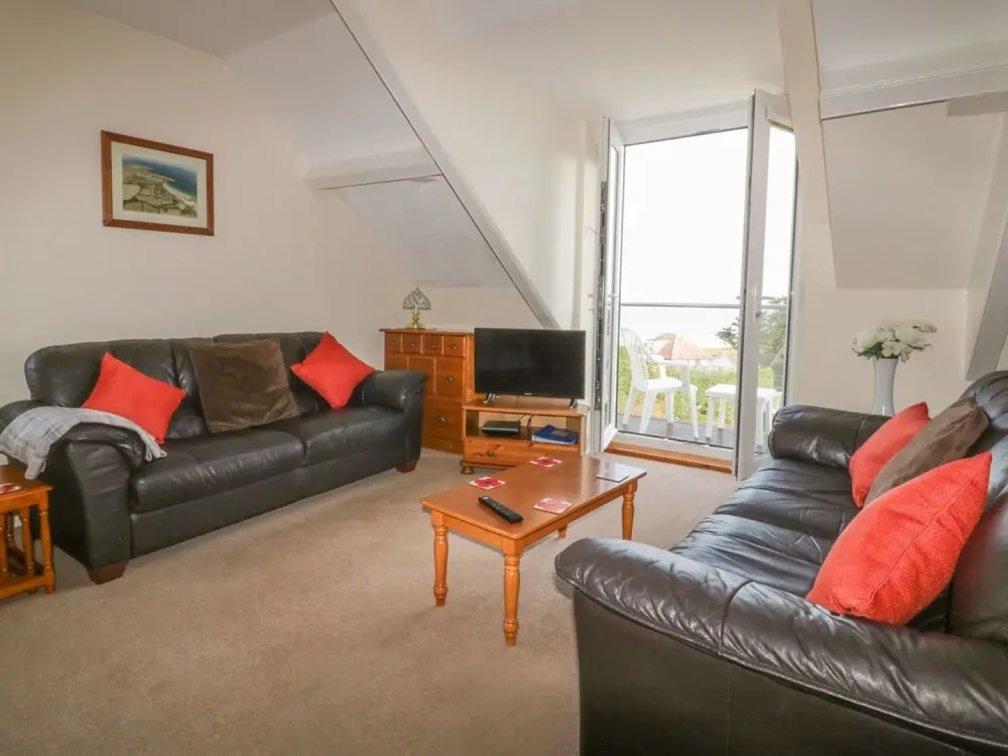 Yellow Sands Apartment 6