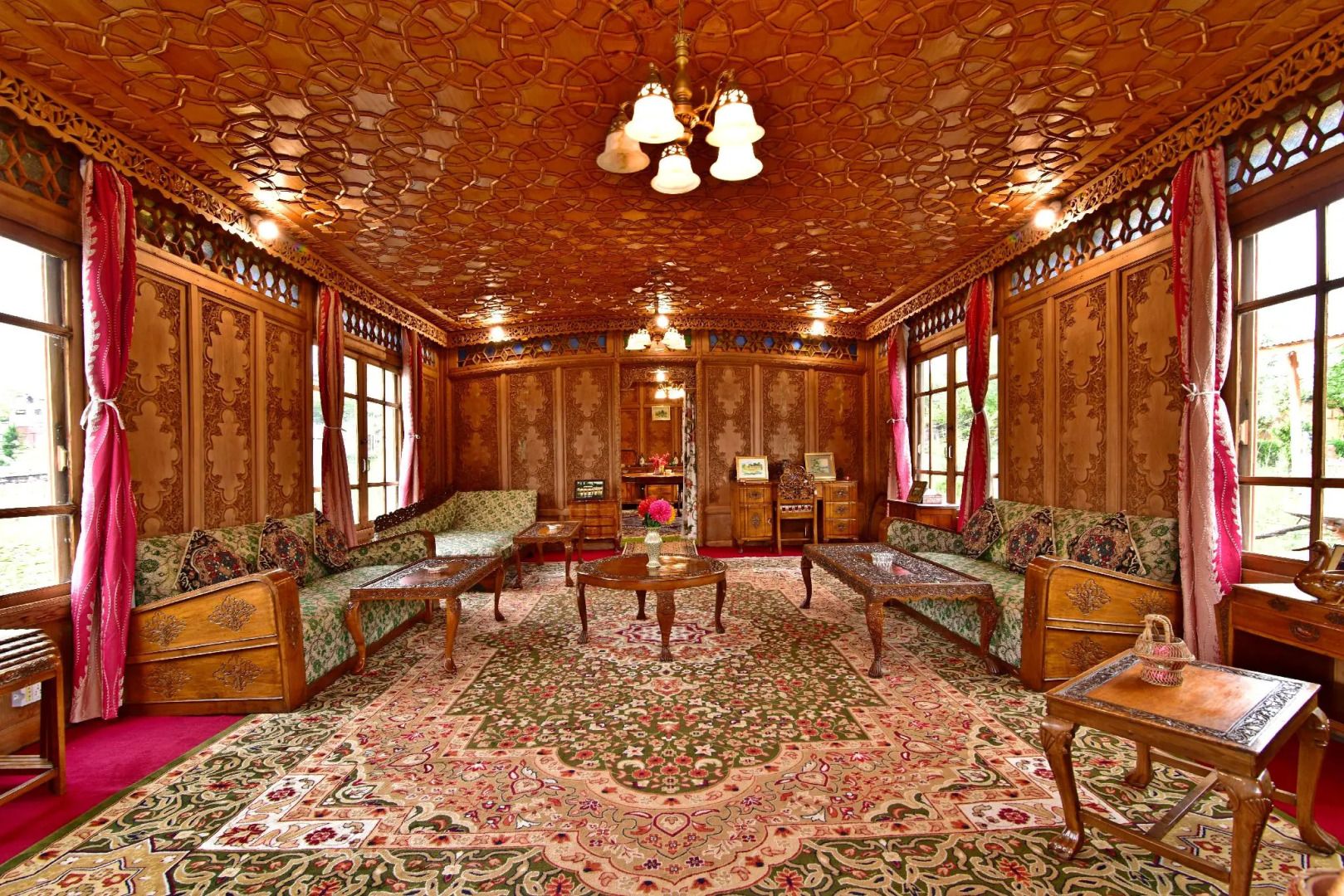 Inshallah Houseboats