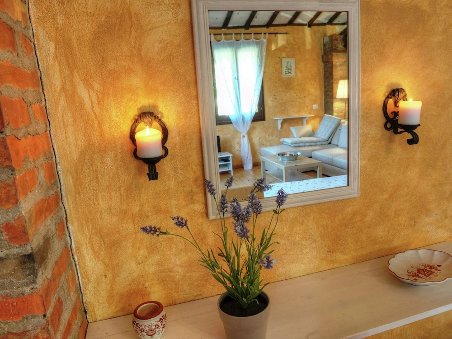 Bright Holiday Home in Modigliana With Swimming Pool