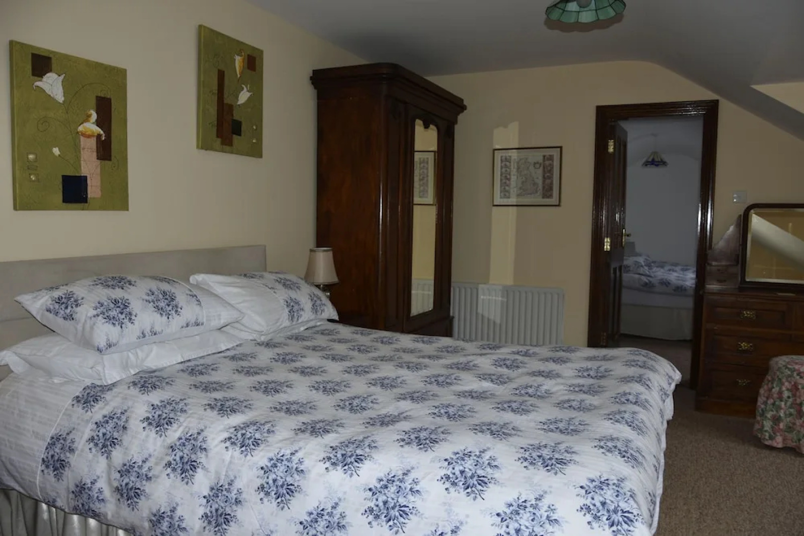 White Hill Country House