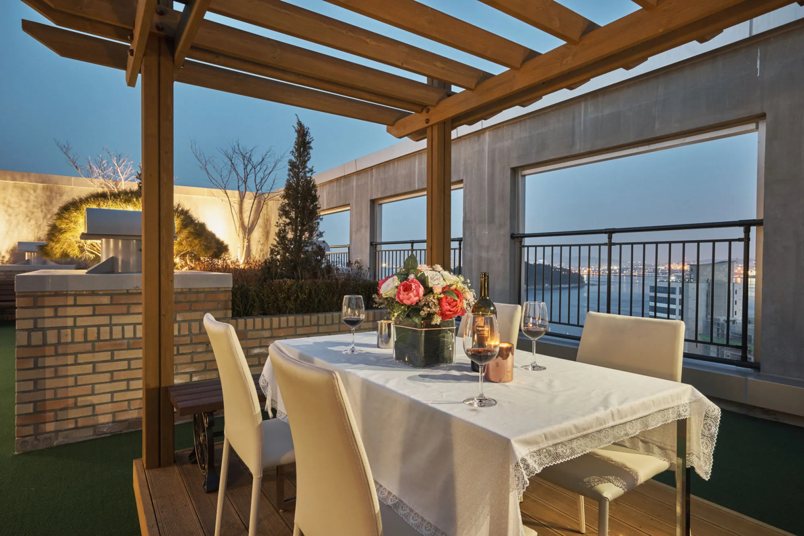 Royal Emporium Incheon Airport Hotel