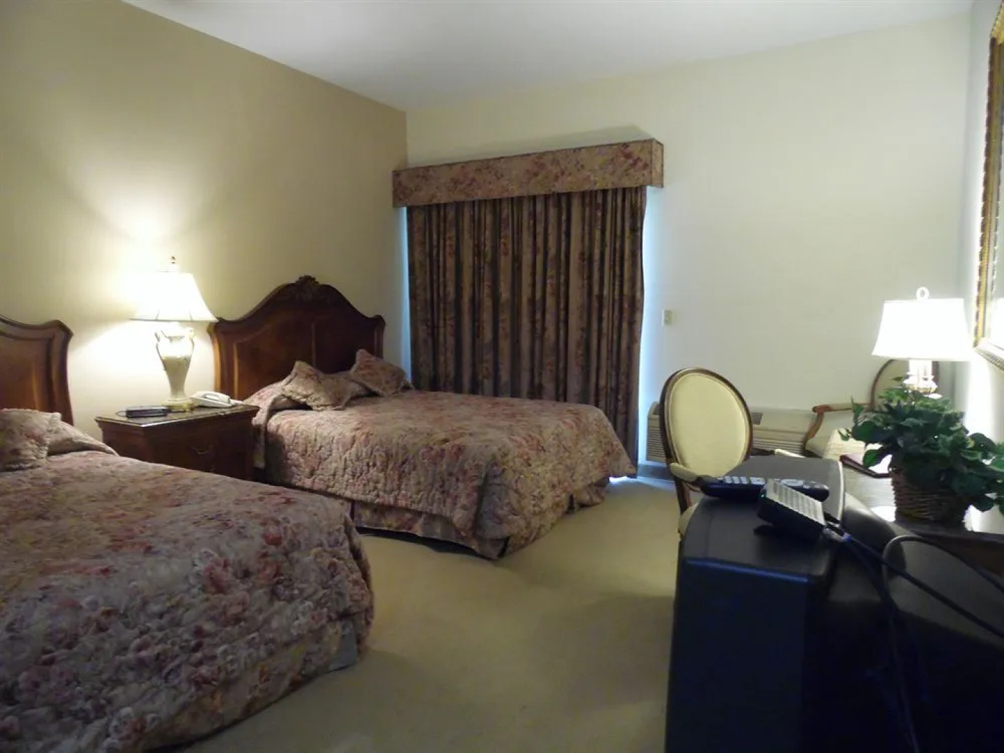 Regalia Hotel & Conference Center