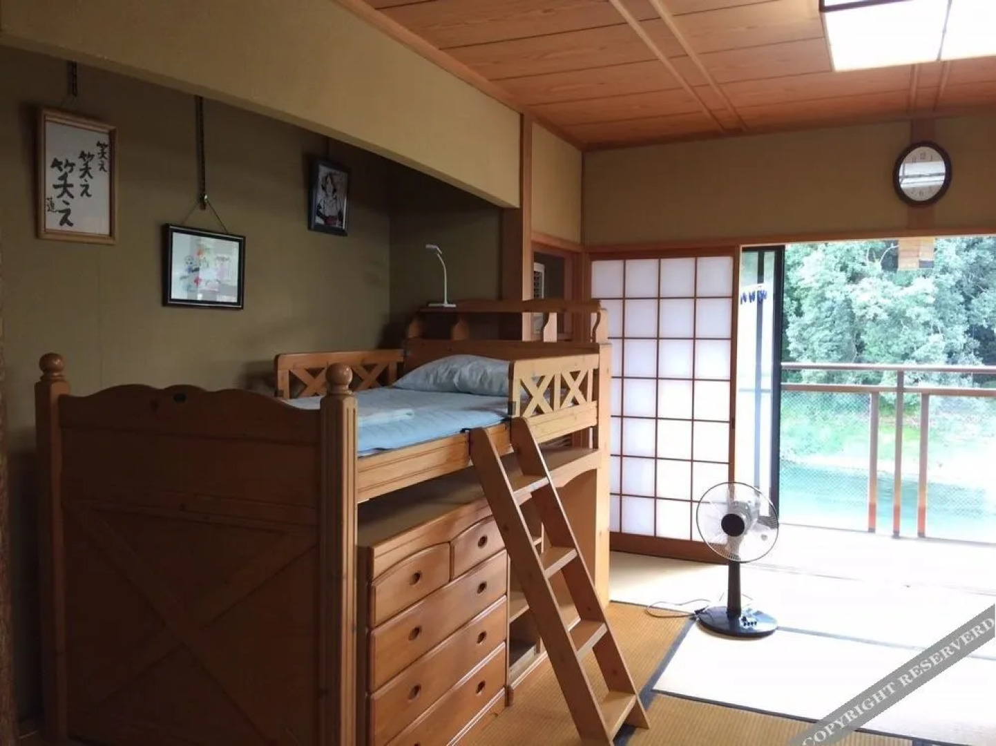 Yasuragi Guest House & Bar