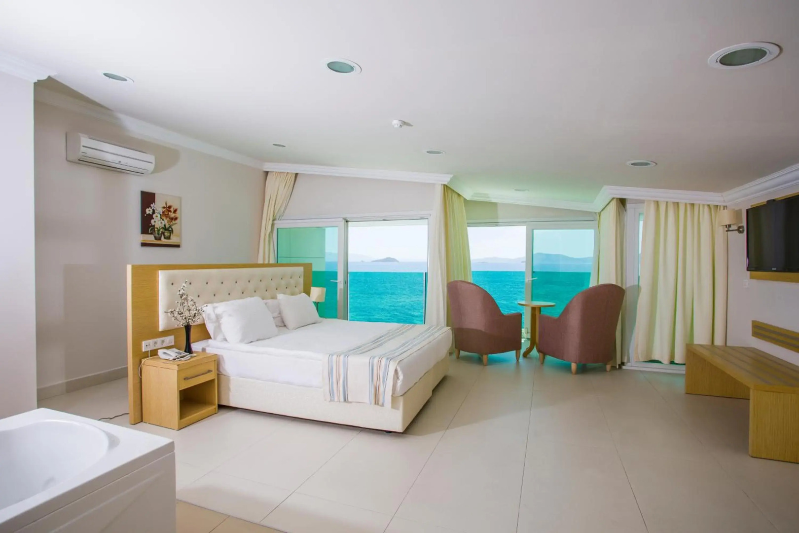 Dragut Point North Hotel