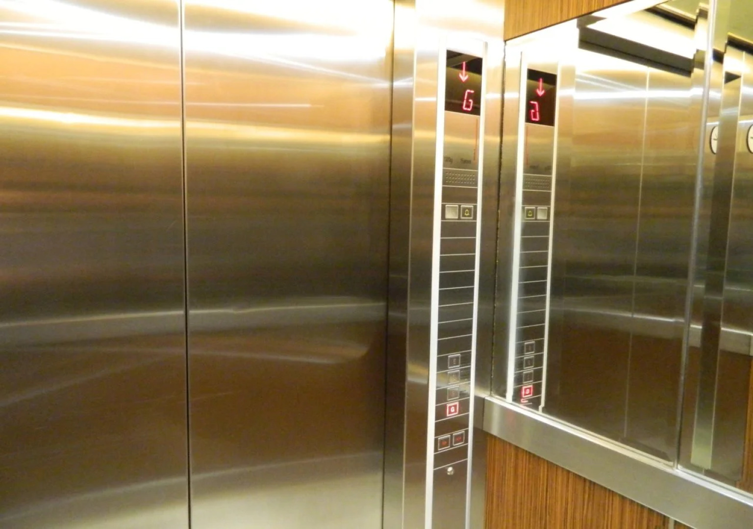 The Avenue Plaza Hotel