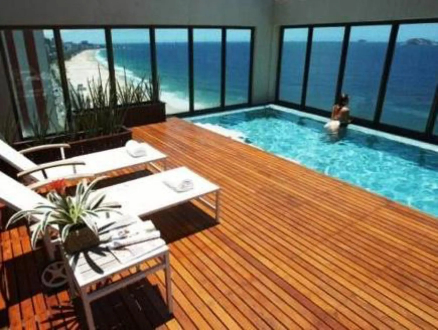 JANEIRO Hotel