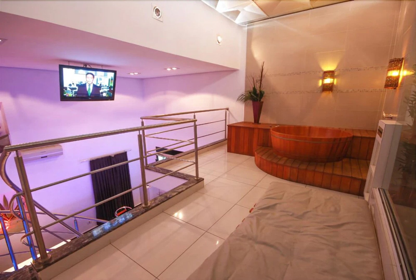 Illusion Motel - Adults Only