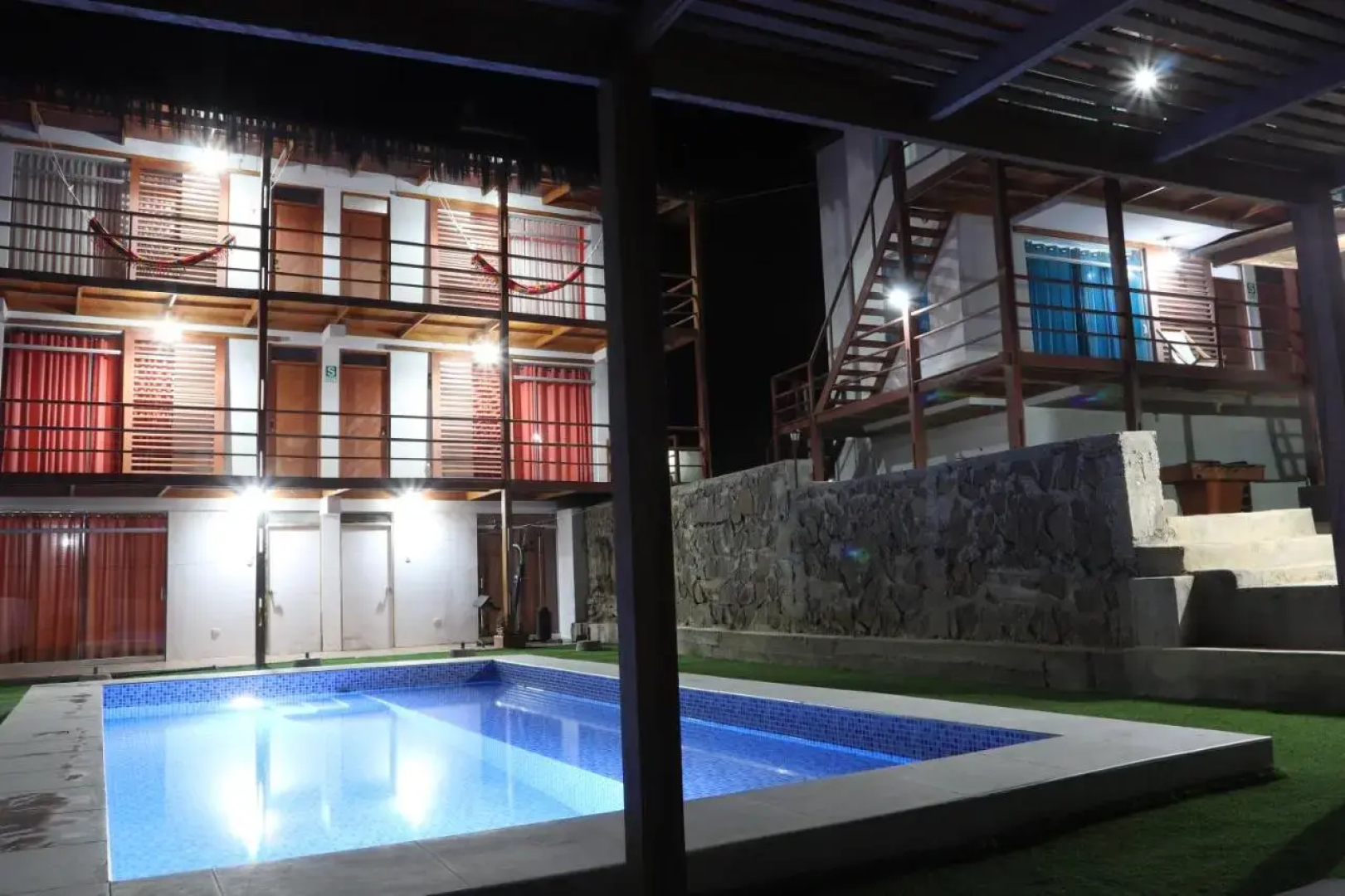 Mangata Surf Hotel