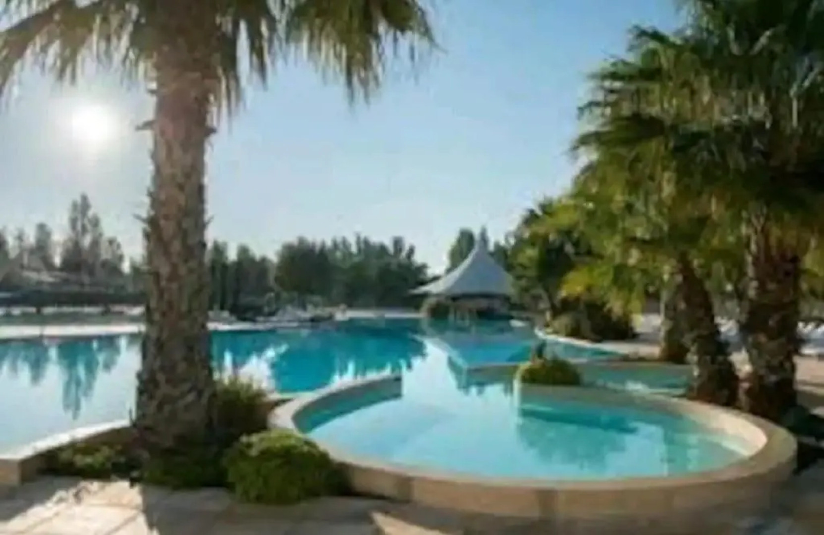 Mobil-home camping 4 étoiles La carabasse Vias