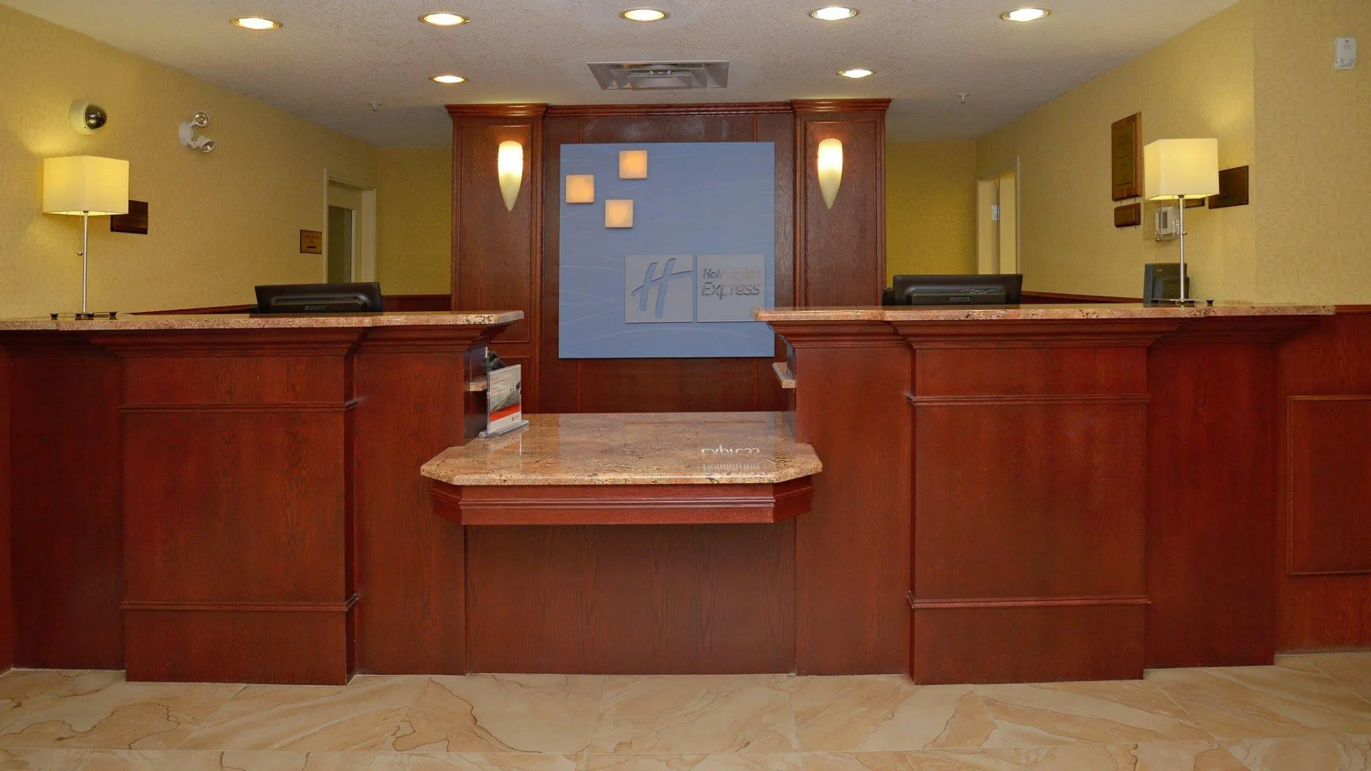 Holiday Inn Express Hotel & Suites Edson by IHG