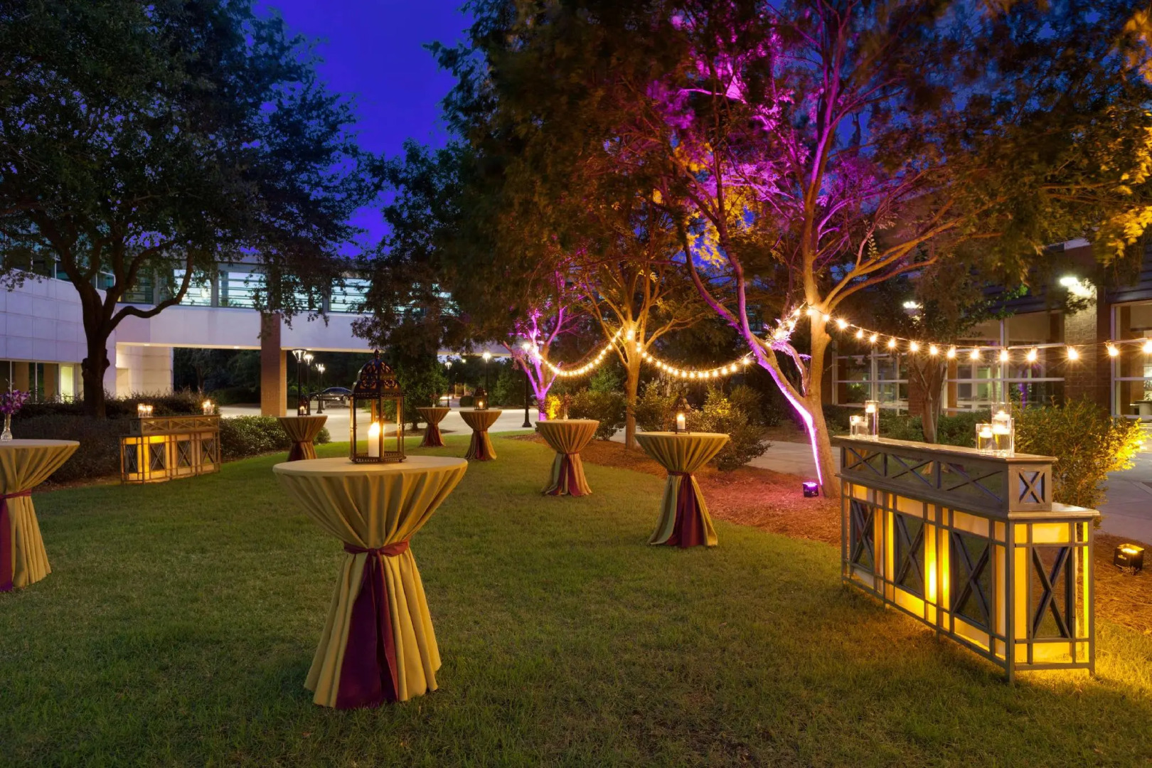 Embassy Suites by Hilton Charleston Airport Convention Ctr