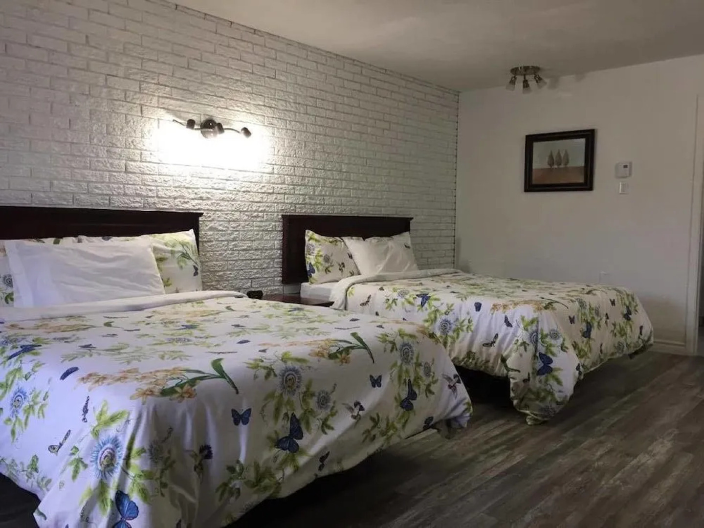 Complexe DIX80 Hôtellerie et Restaurant