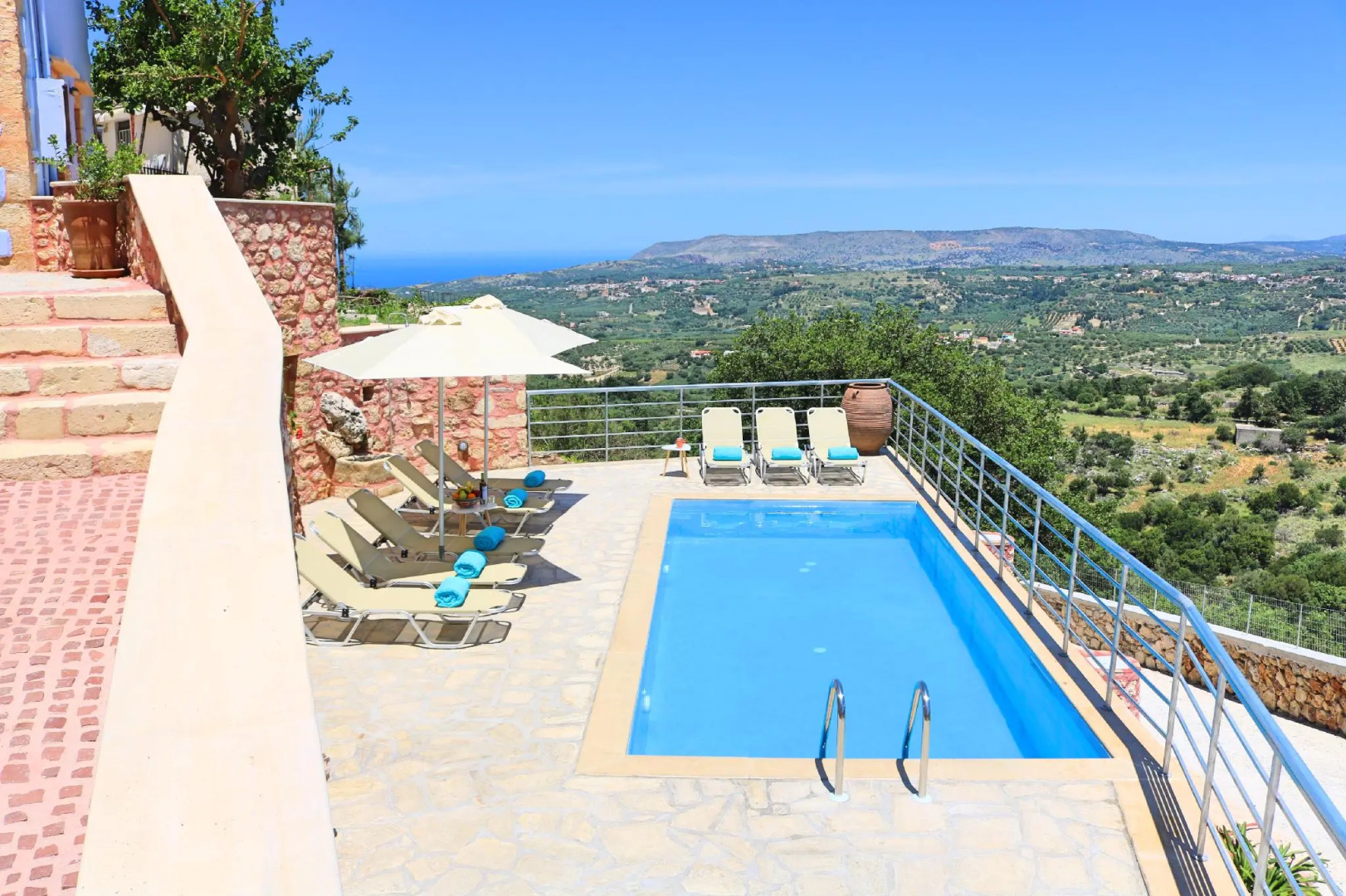 Villa Veneciana with Heated Pool