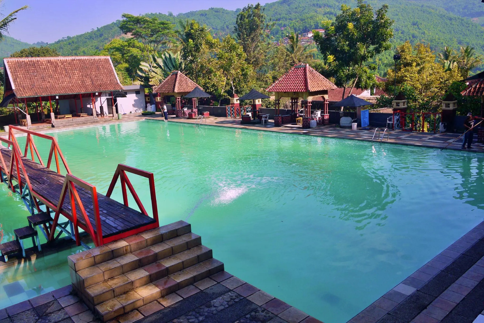 Kampung Pa'go Resort Hotel