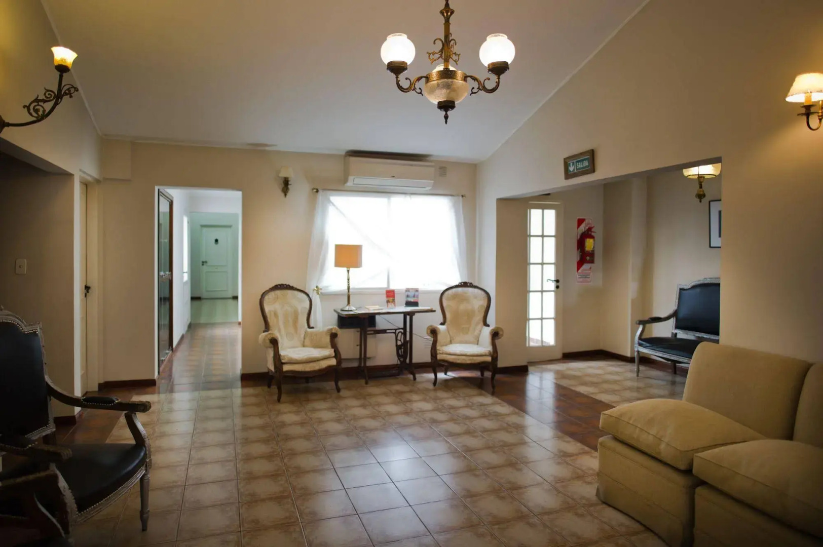 Plaza De Las Aljabas