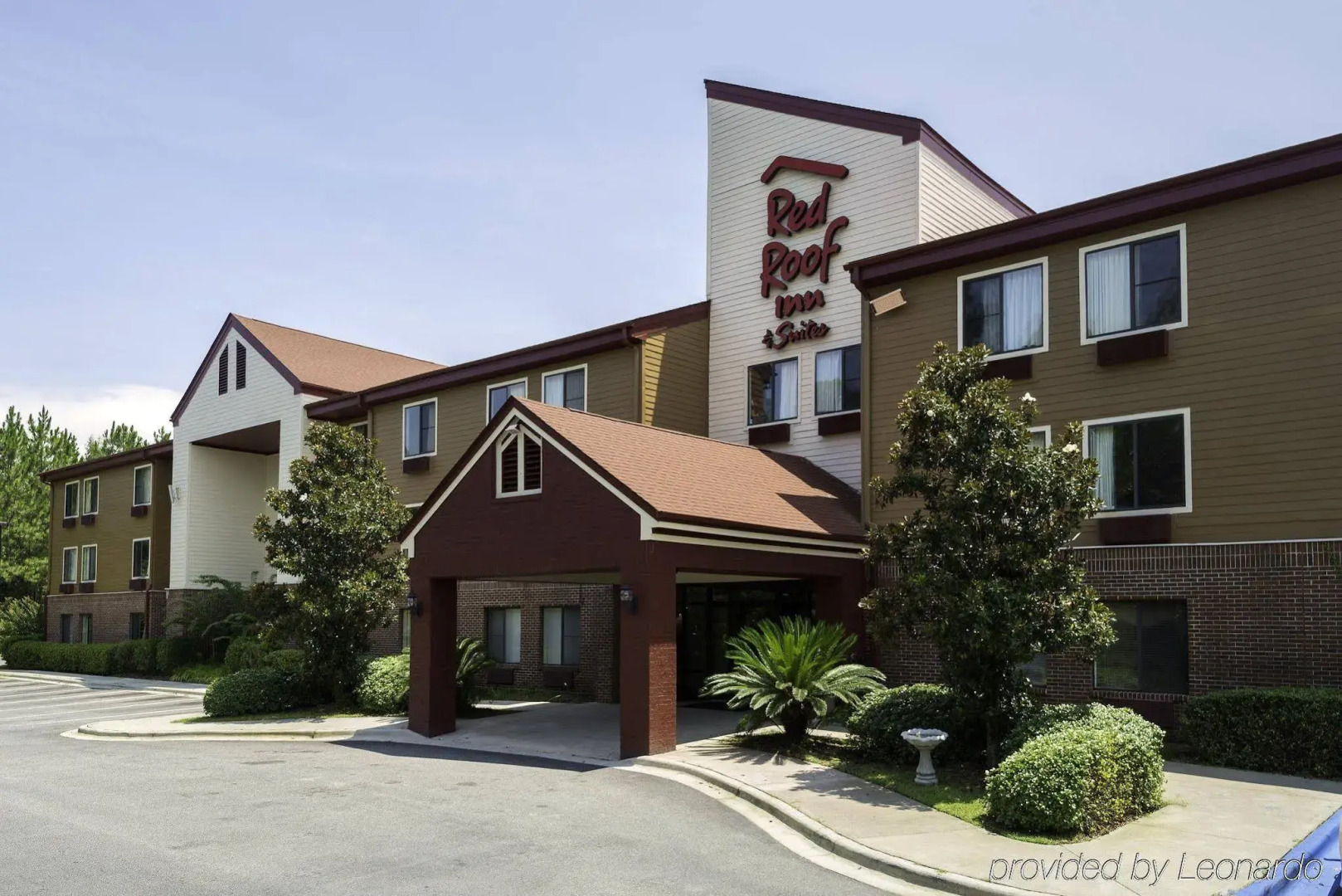 Red Roof Inn & Suites Savannah Airport