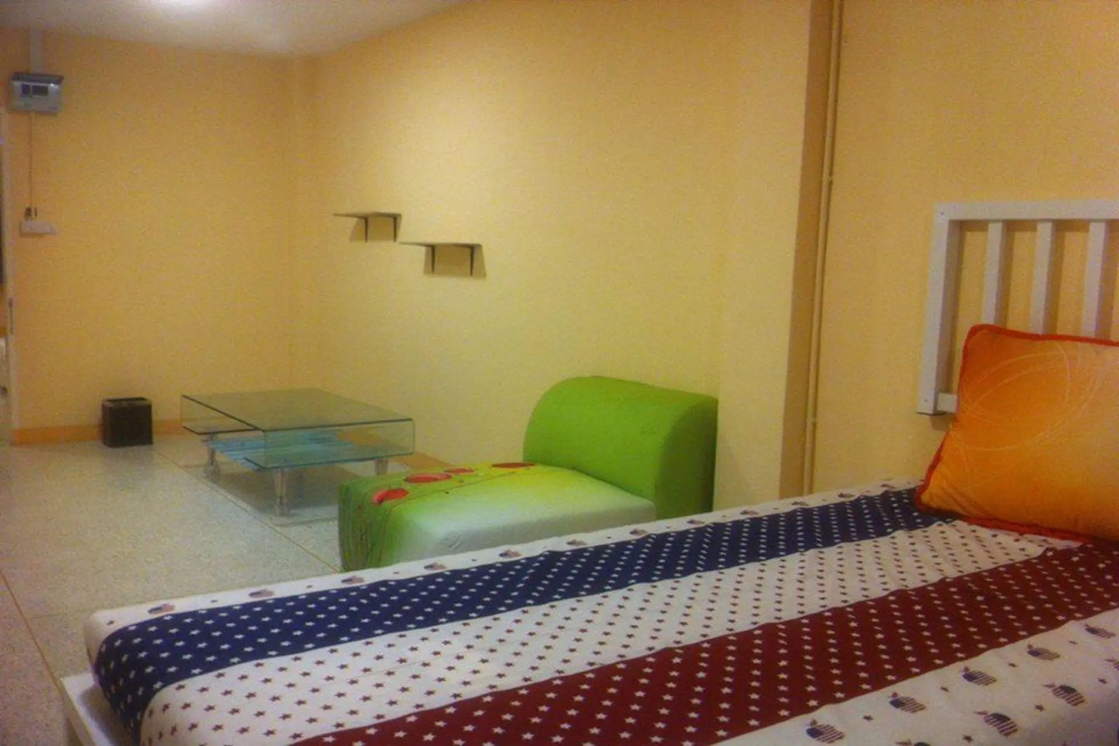 Lemon Tree Residence Sriracha