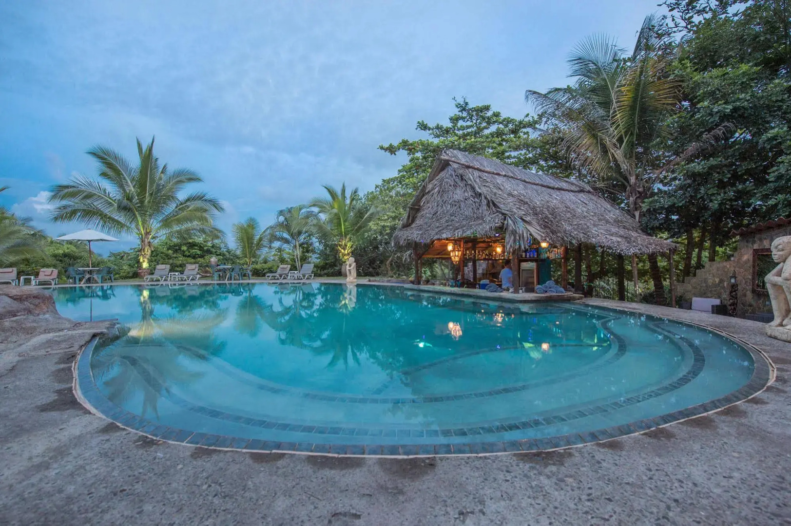 Popa Paradise Beach Resort