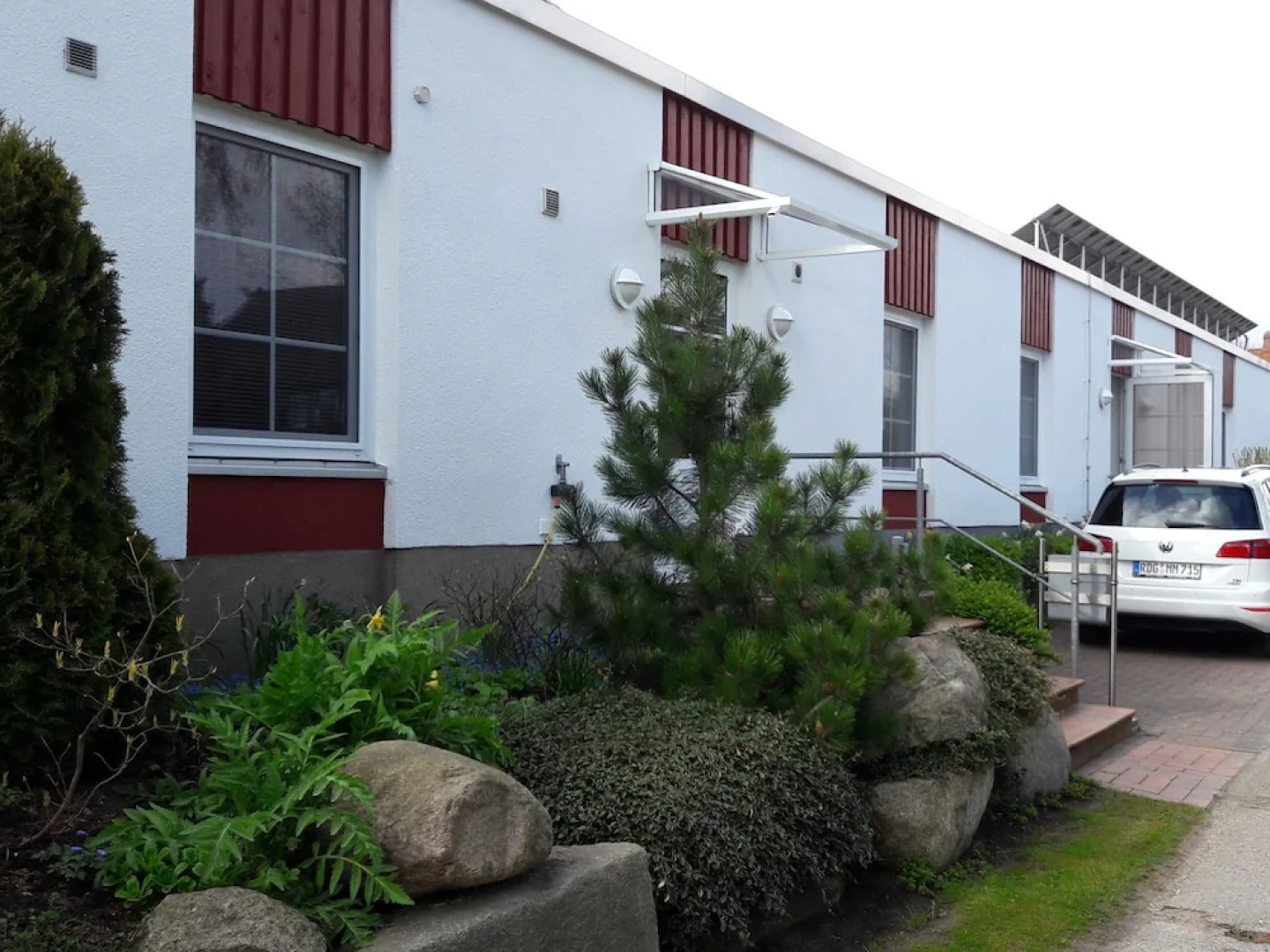 Cushy Apartment in Niehagen With Terrace, Parking, Parasol