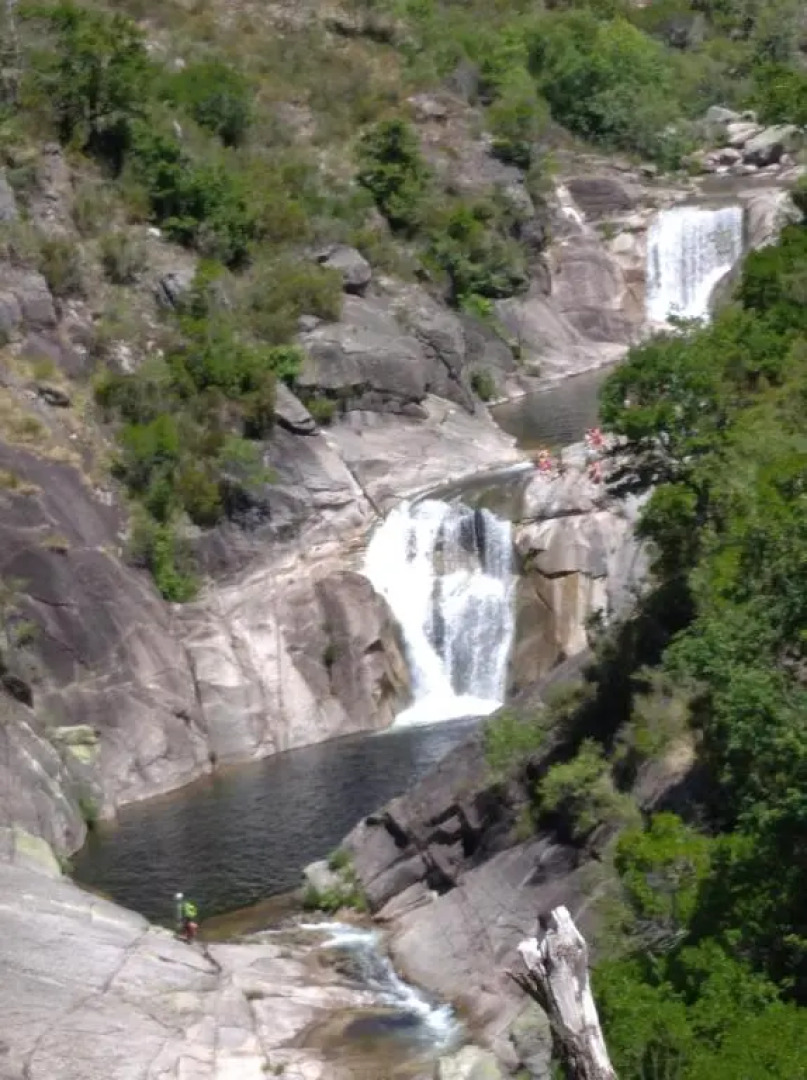 Casa MiraXurés con vistas a la Sierra del Xurés
