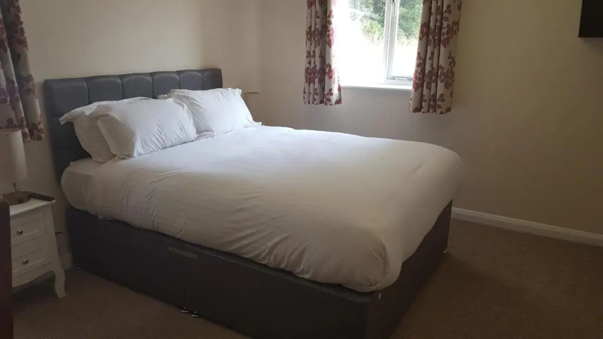 Oakside Lodge