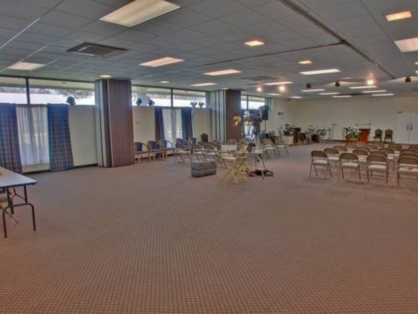 Budgetel Inns & Suites