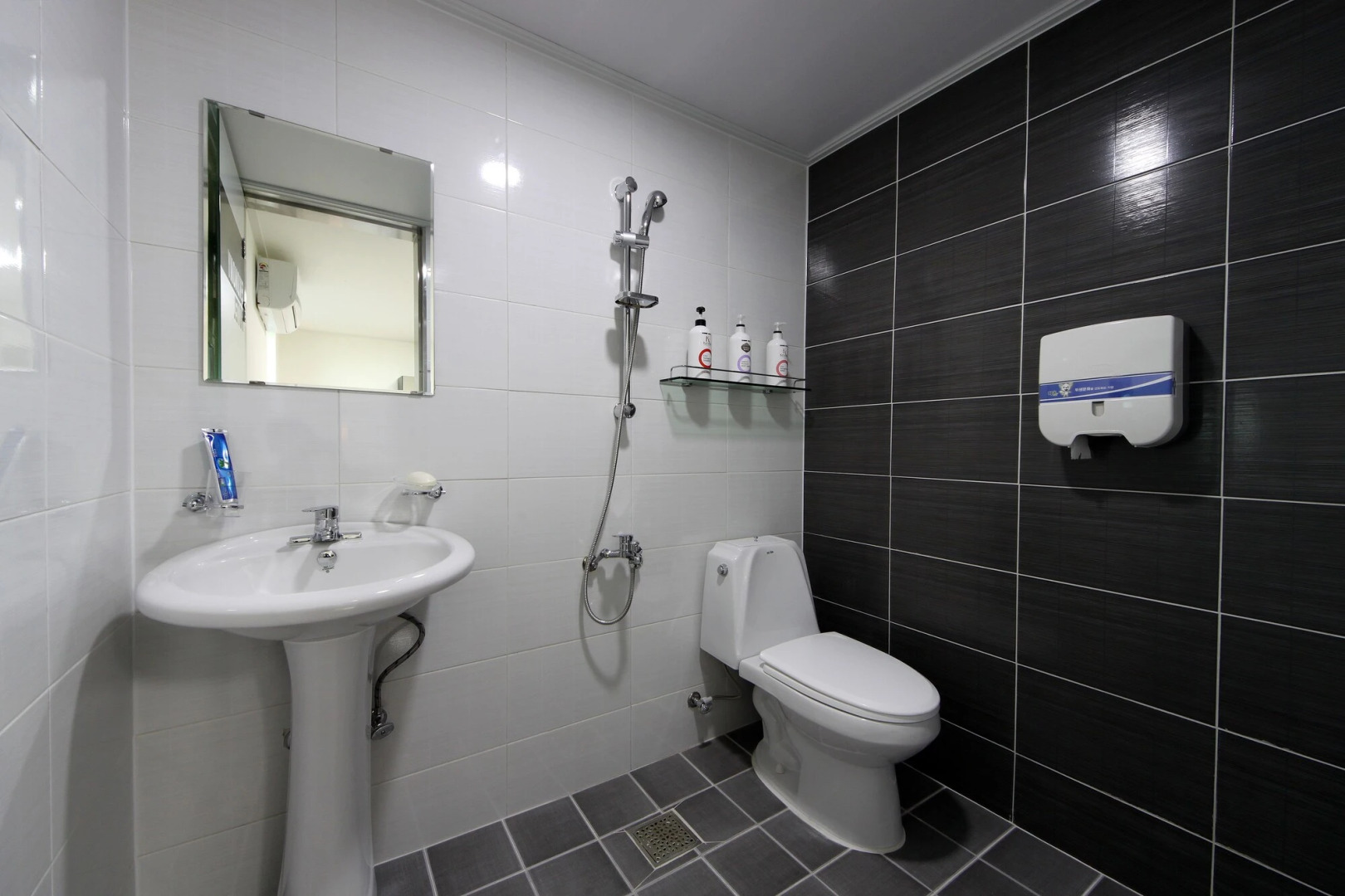 Ekonomy Hotel Incheon