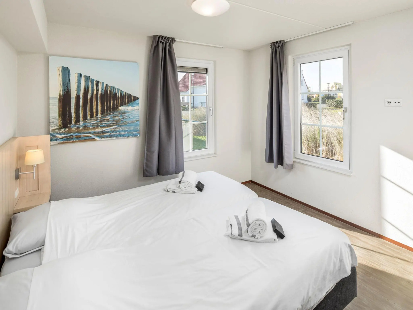 Detached Villa With Four Bathrooms Near the Sea