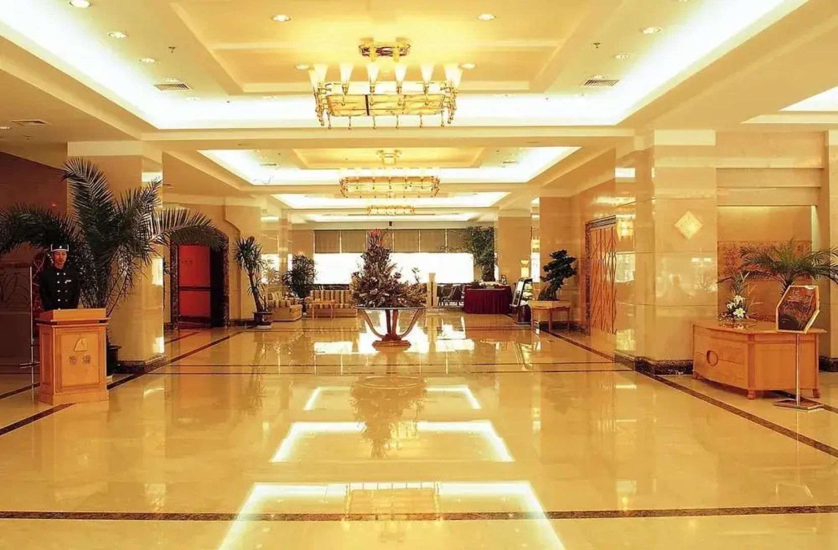 嘉兴香溢大酒店