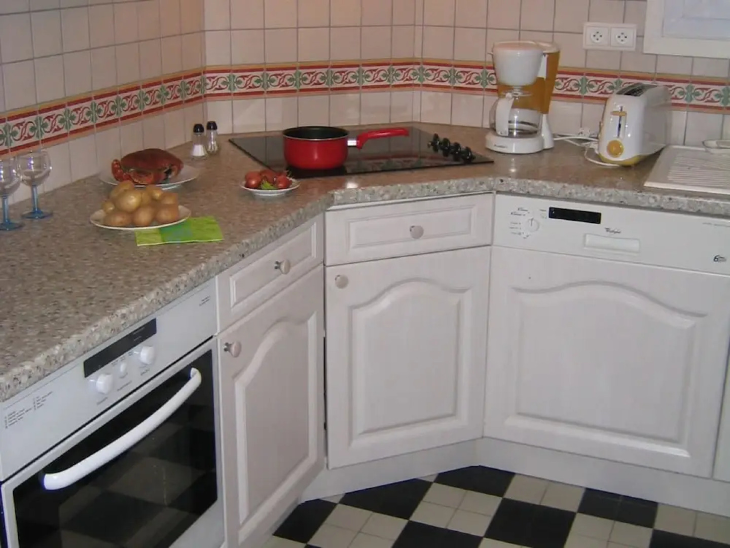 Modern Villa in Clohars-Carnoët with Private Swimming Pool