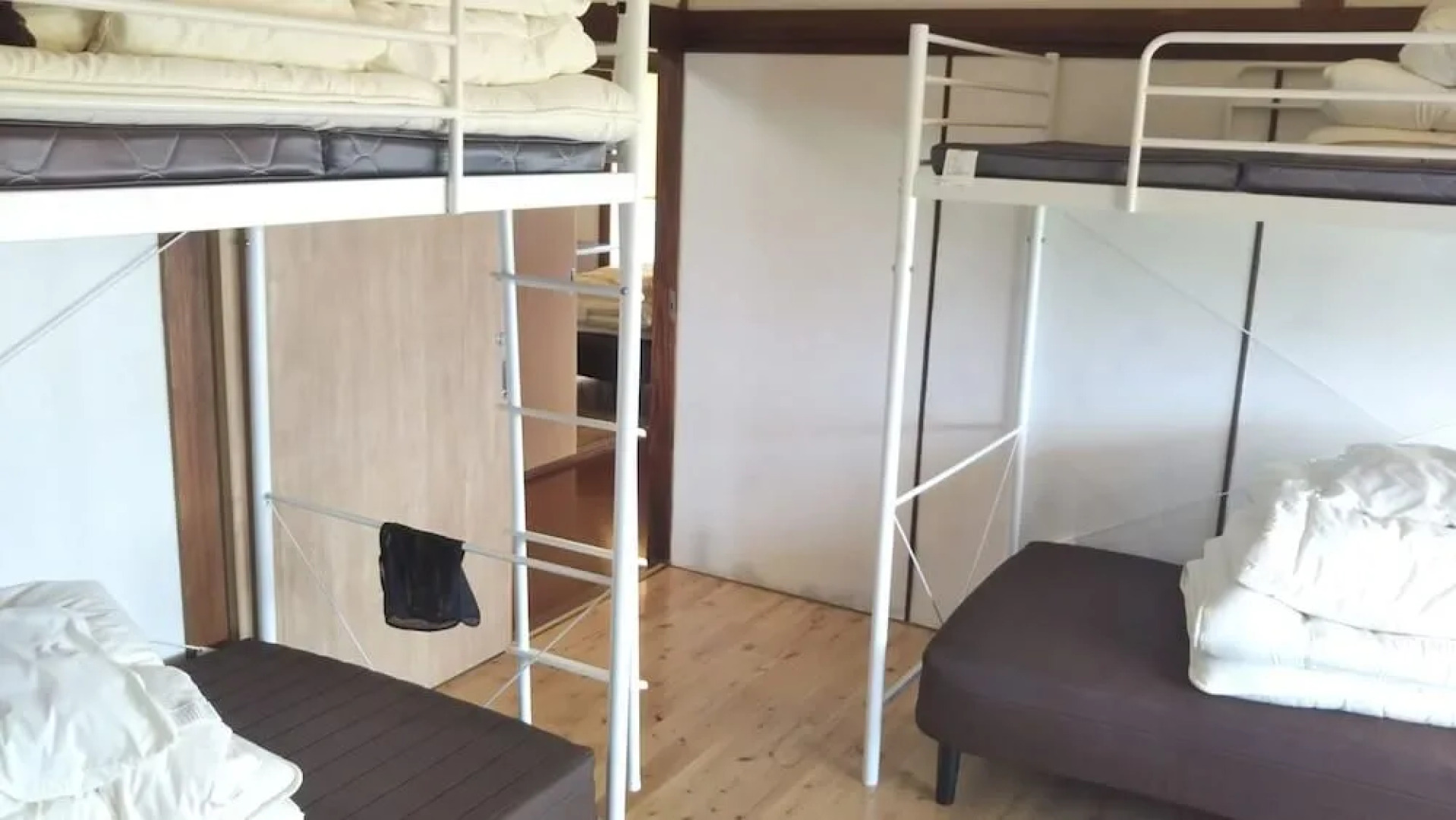 Guesthouse & Beach Cafe Fuego Hostel