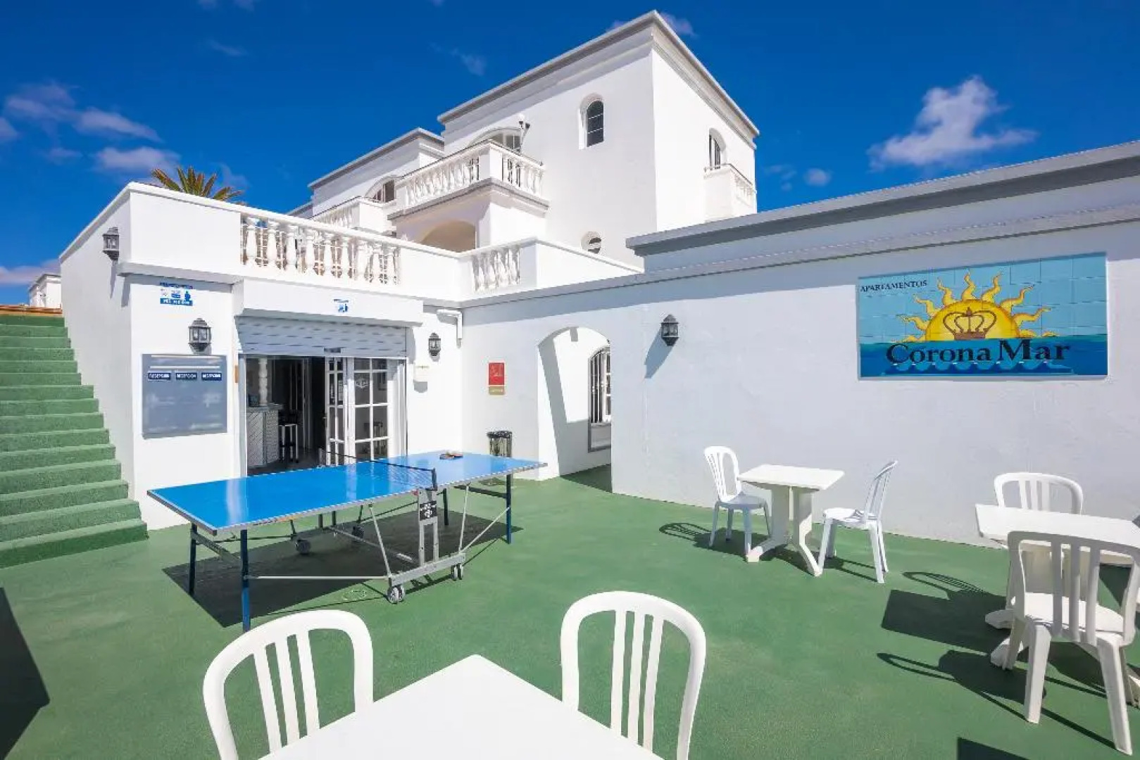 Apartamentos Corona Mar