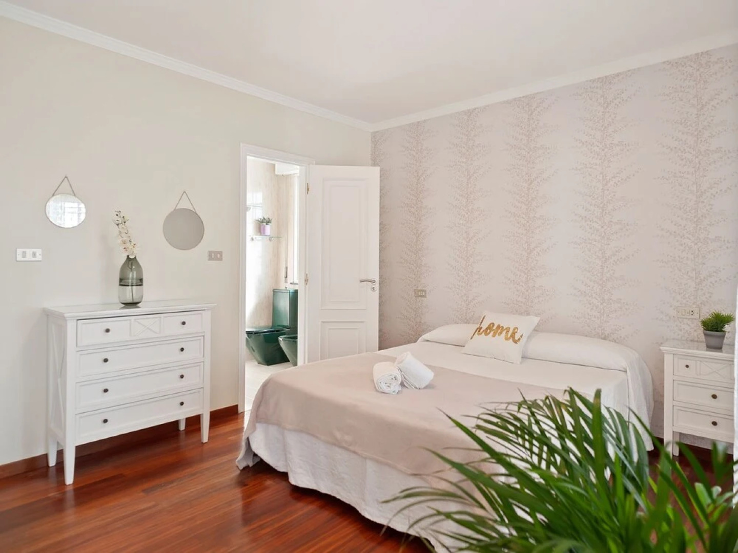 Modern Holiday Home in Porto do Son With Sea Near