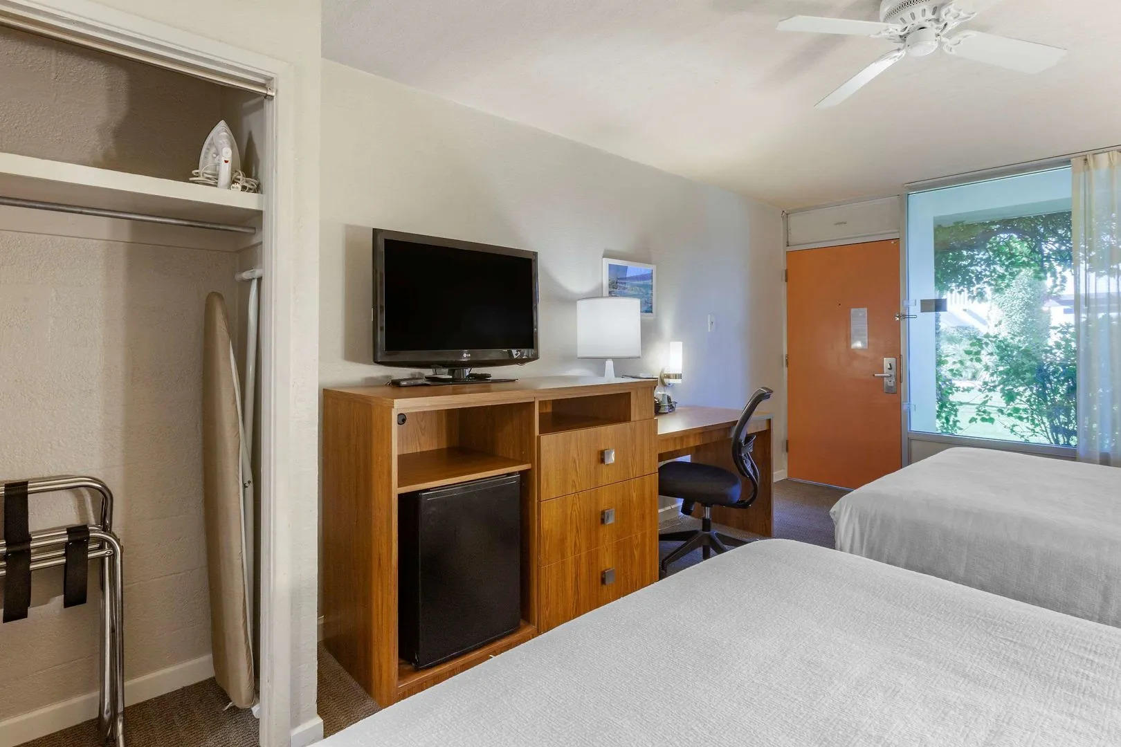 Magnuson Hotel Papago Inn