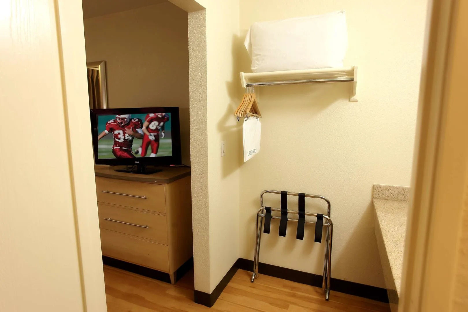 California Inn & Suites Rancho Cordova - Sacramento