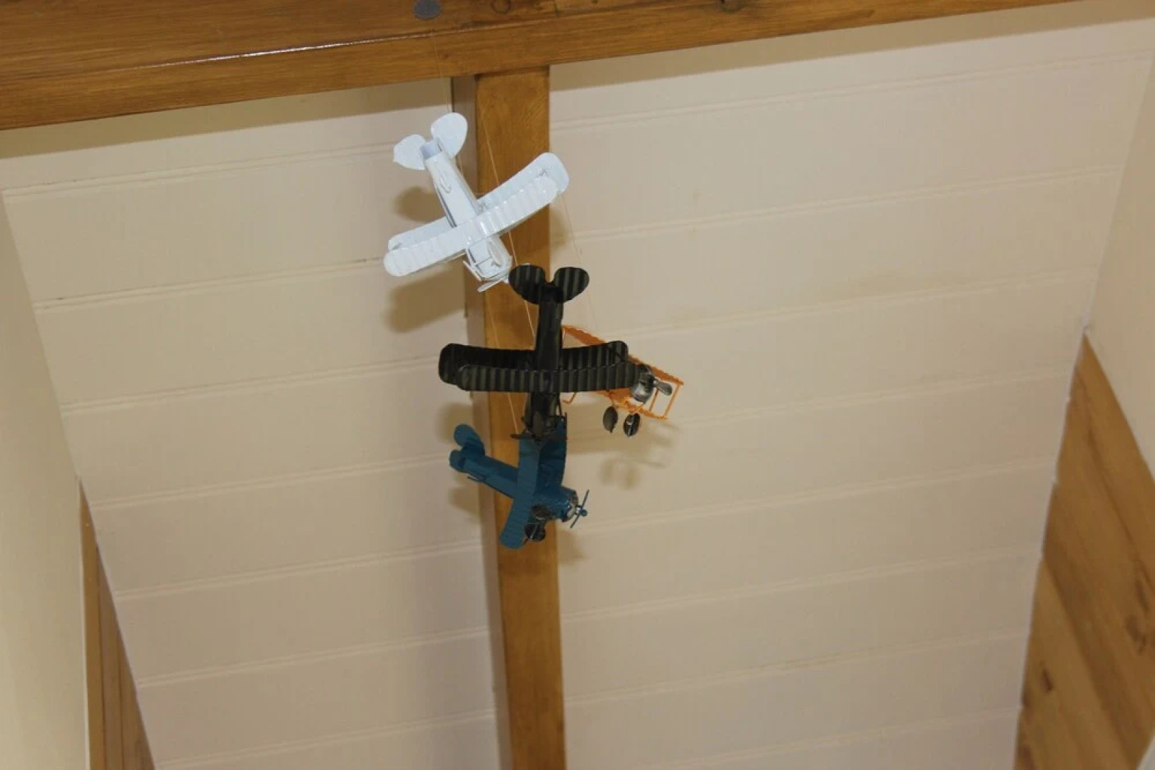 Easter Airfields off Grid Shepherds hut