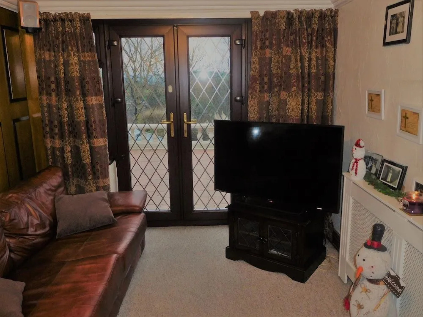 Mrs Featherstones BB