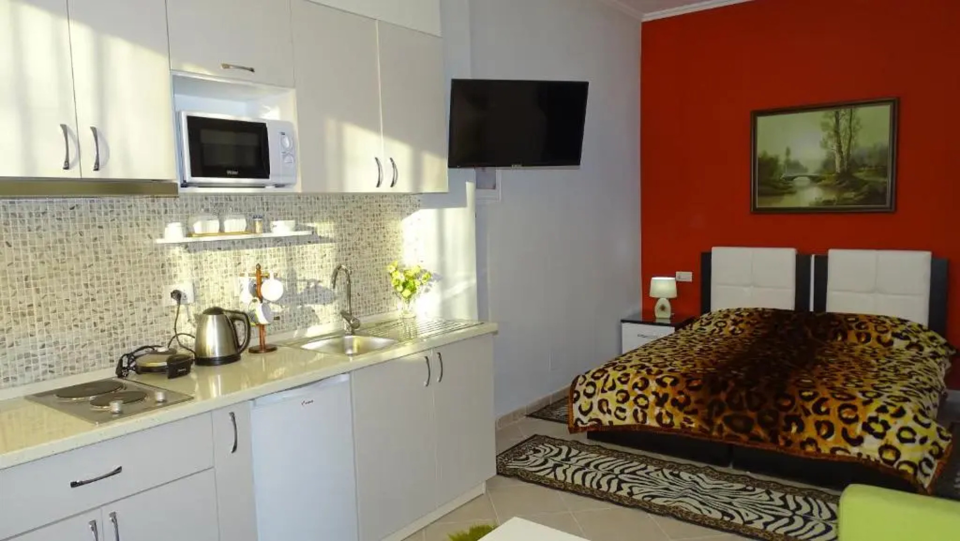 Central Apartments Shoshi