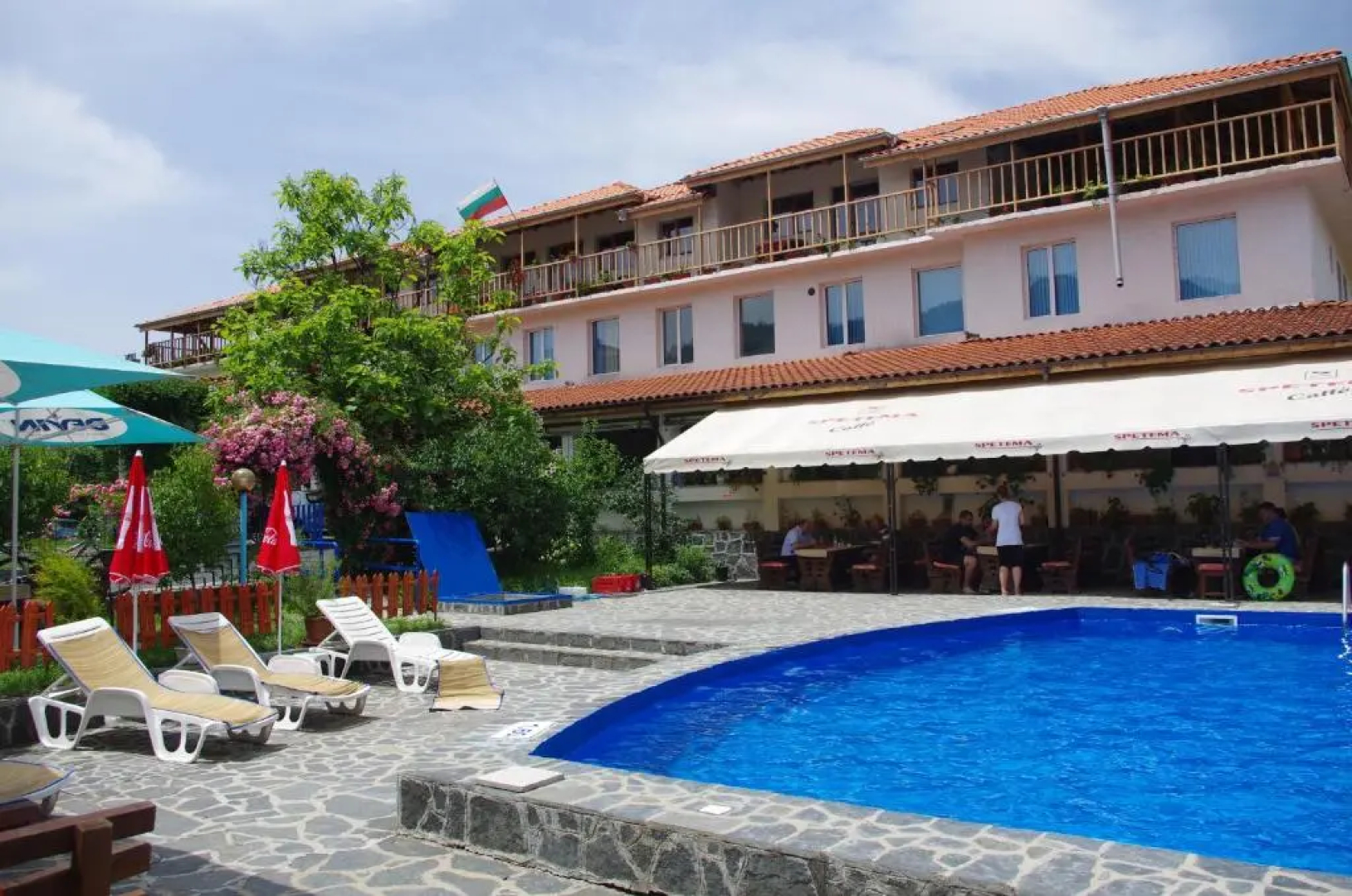 Edi Hotel