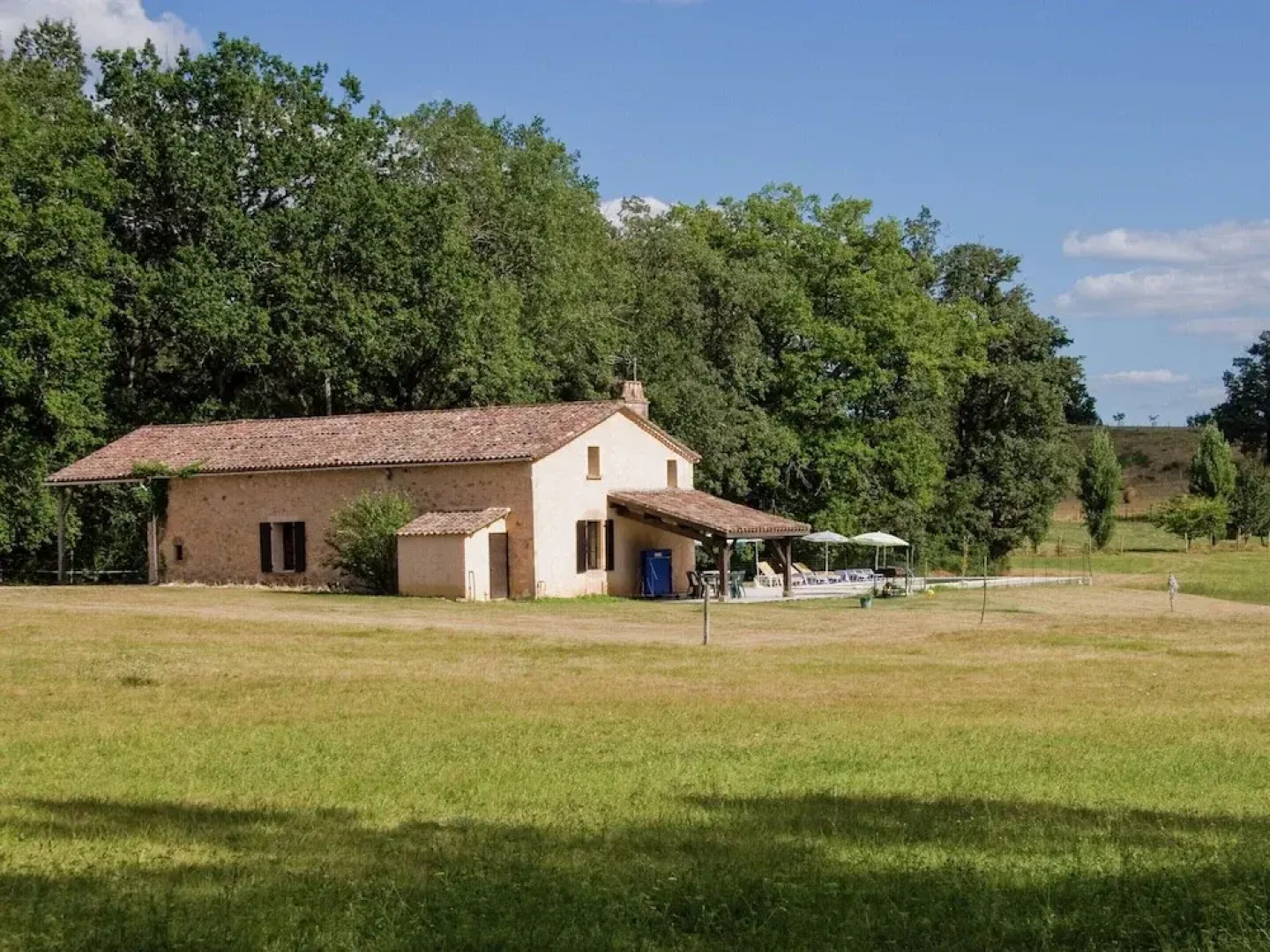 Perigord House With Private Swimming Pool in the Middle of Unspoiled Nature