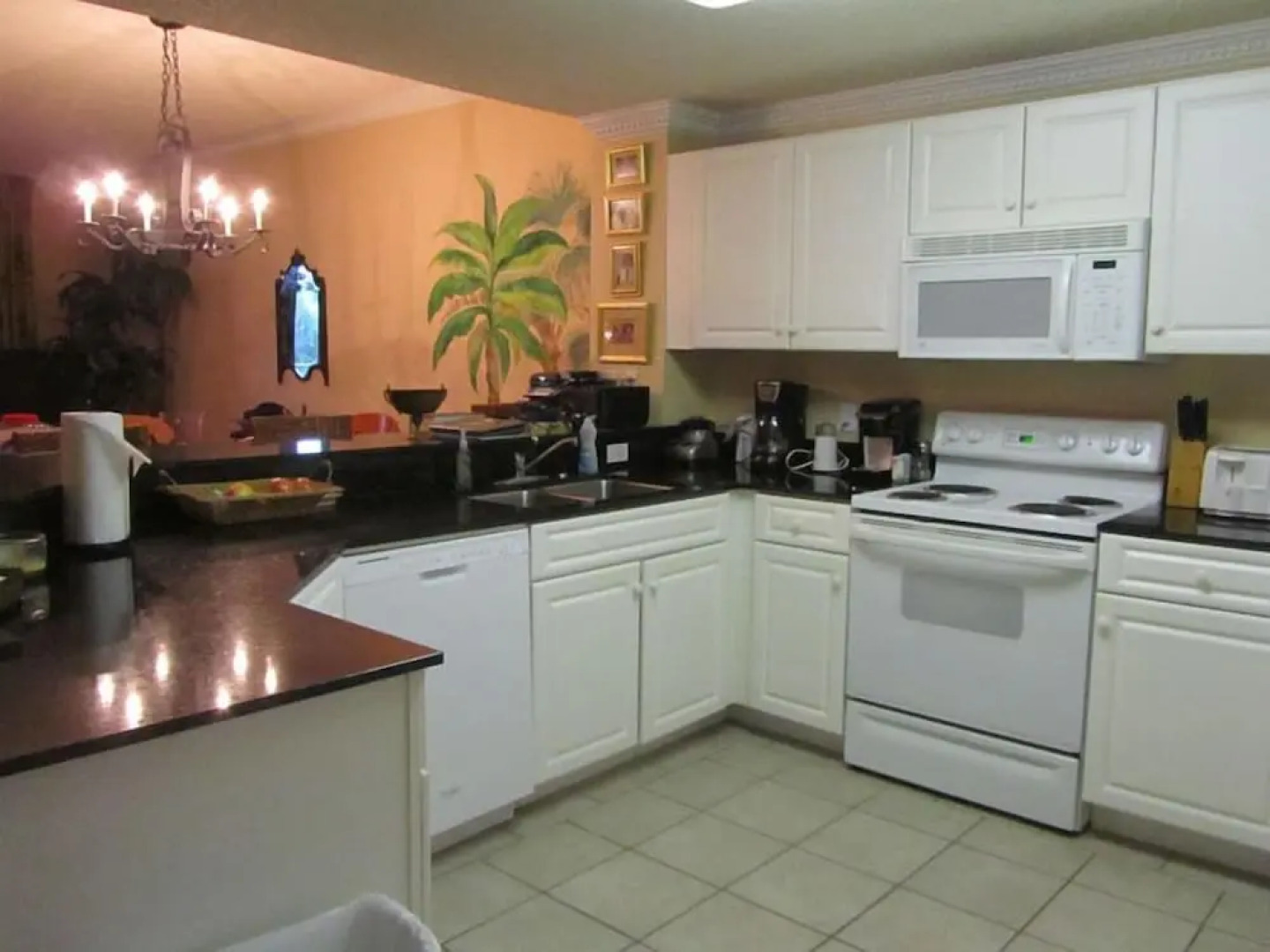 Beach Club Bristol 201 3 Bedroom Condo by RedAwning